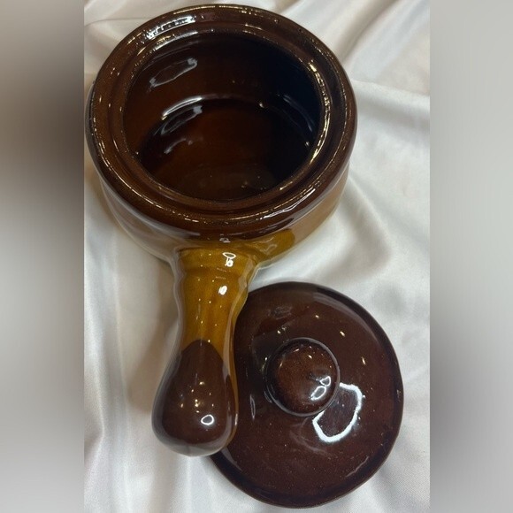 Vintage Stoneware Pottery Brown 
Handled Individual Soup Chili Bean Pot - Picture 5 of 7
